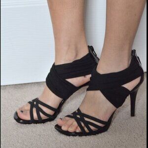 Donald J Pliner patent Leather Mercy Zip up, fabric Ankle Strappy Toe size 8 M